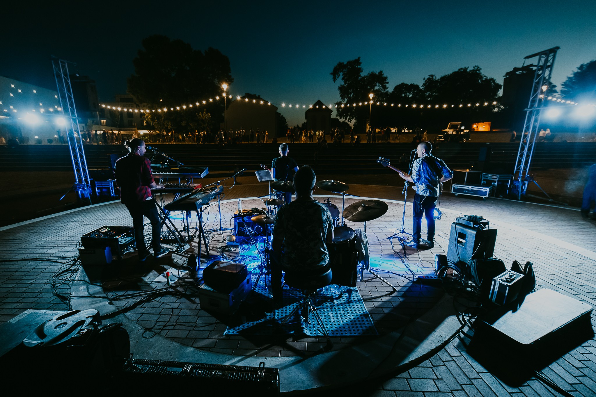 Koncert na ljetnoj pozornici