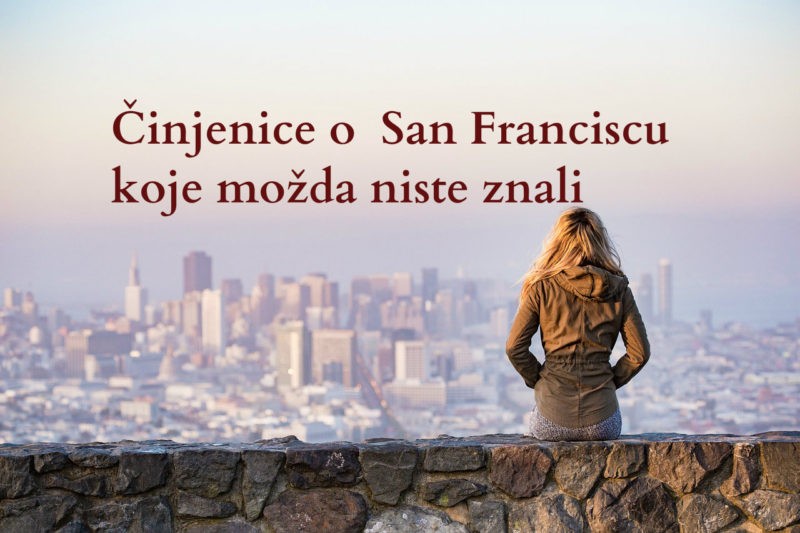 žena sjedi iznad san francisca