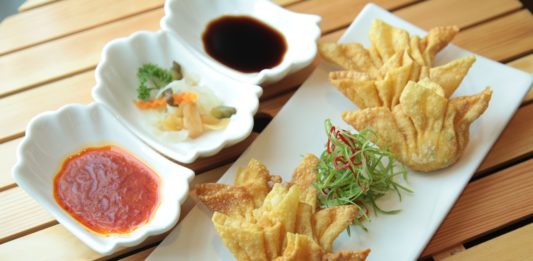 Cuisine is the third most important option Chinese travelers