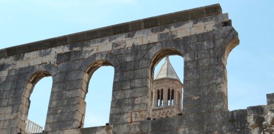 Top 5 mjesta u Srednjoj Dalmaciji koja morate posjetiti