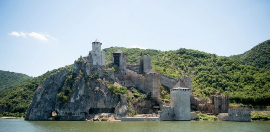 tvrđava Golubački grad