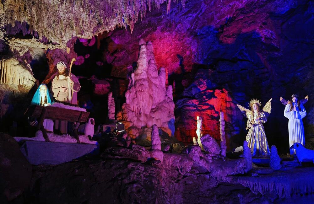 žive jaslice postojnska jama