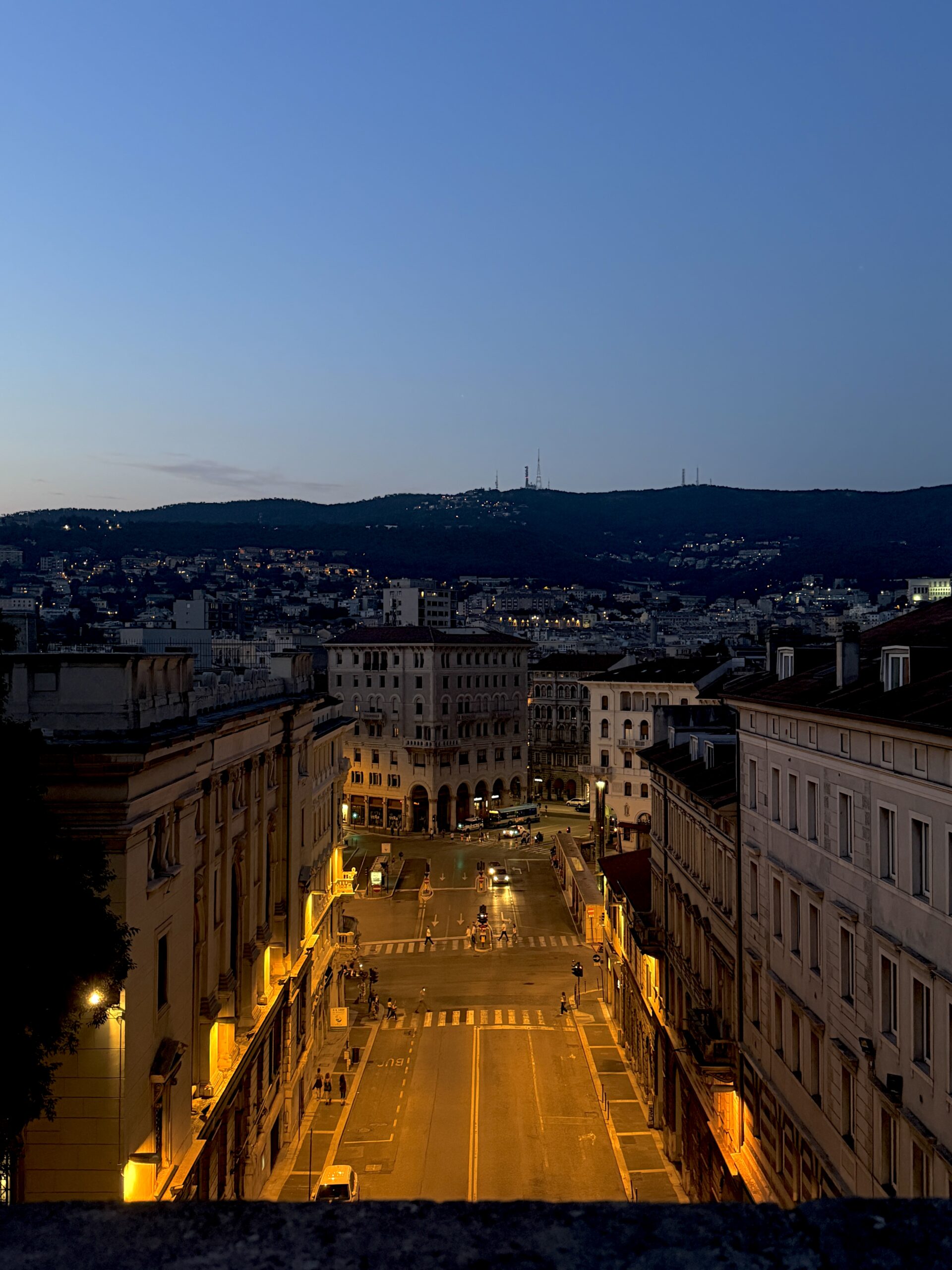 Pogled s gornjeg grada u Trstu