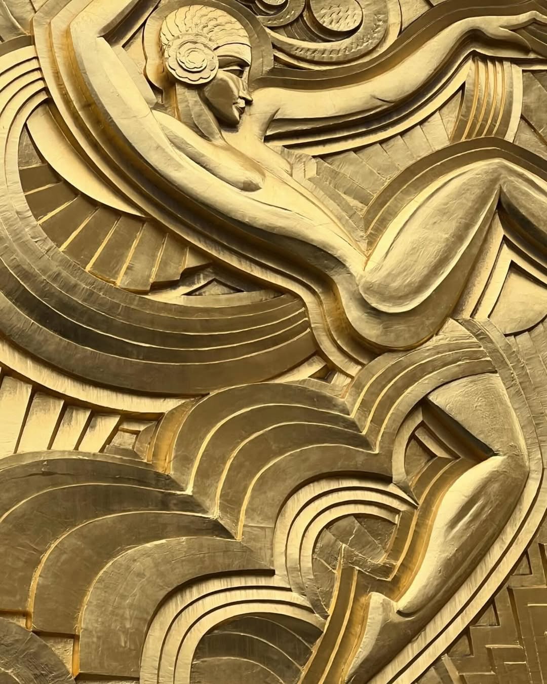  Folies Bergère, Paris