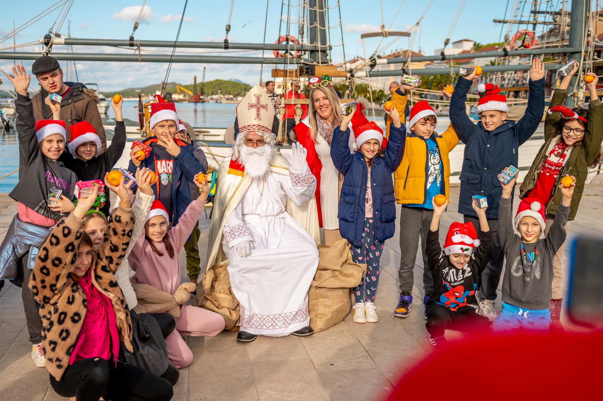 Sveti Nikola na logeru