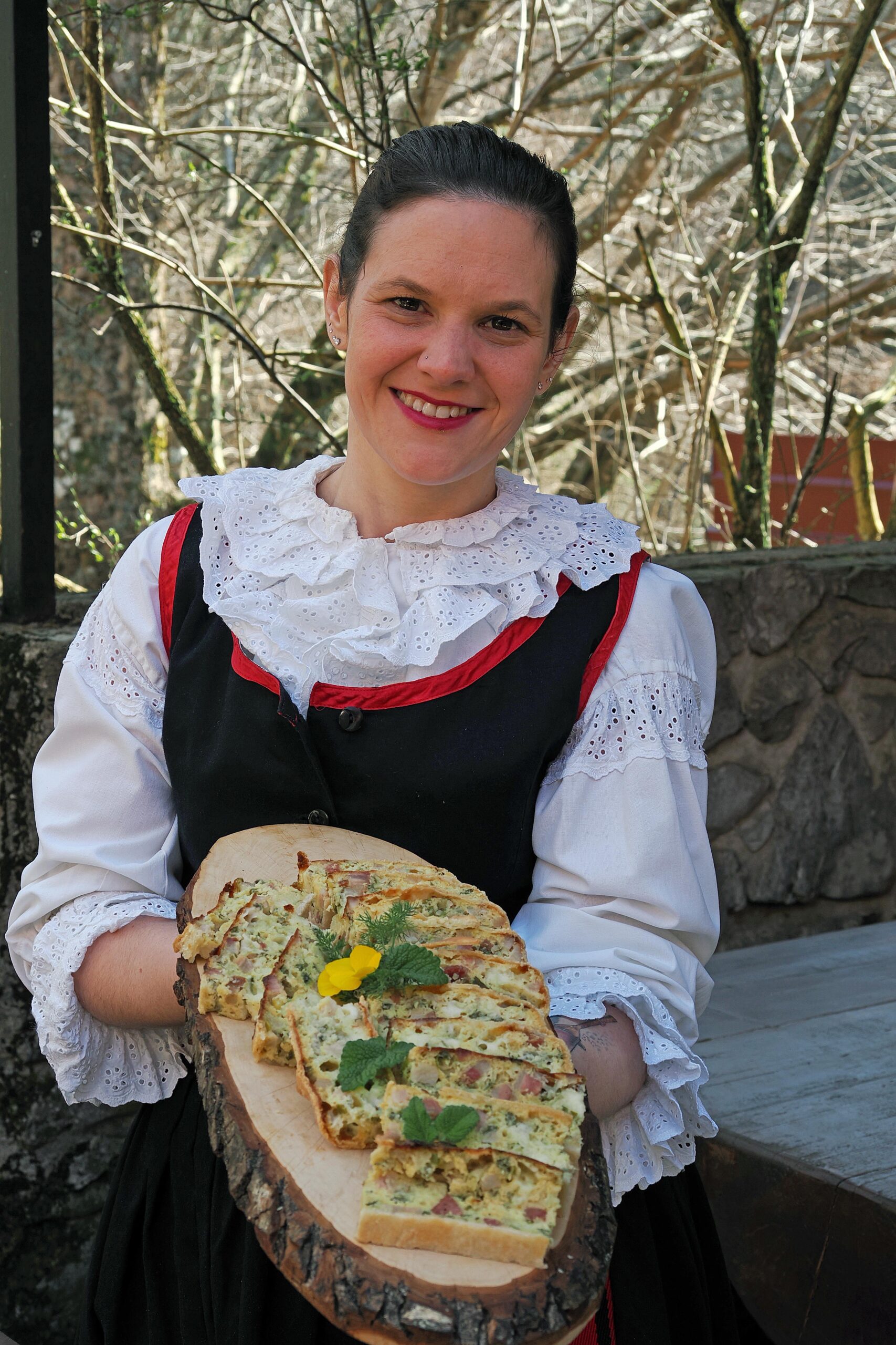 Katarina Marina i tradicionalni bribirski prisnac