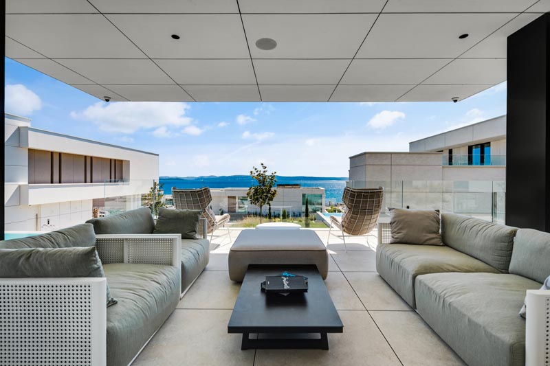 Terasa vile koja je dio LIQOA resorta