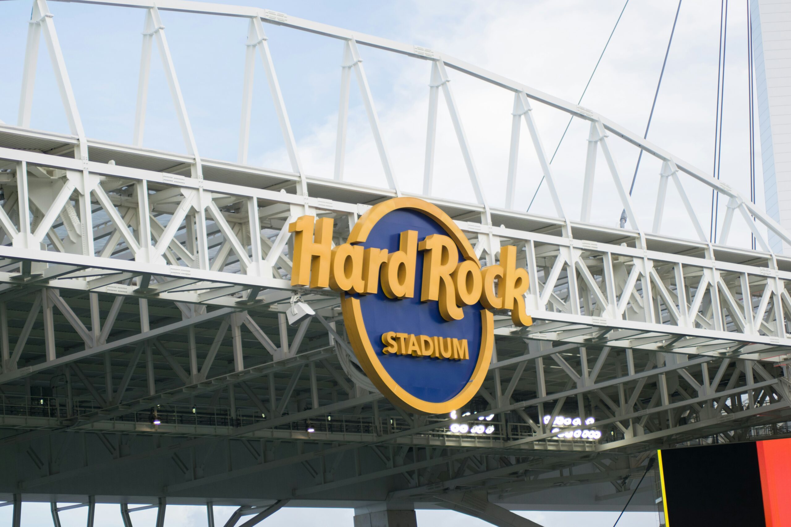 Natpis Hard Rock Stadium