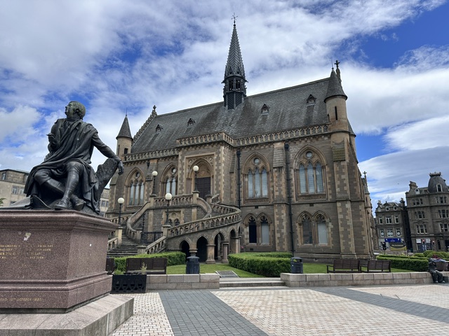 Dundee